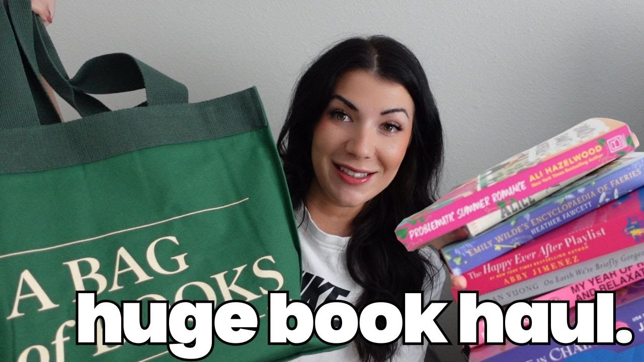 Huge Book Haul! Barnes & Noble + August BOTM | Popular Fiction, Fantasy & Romance