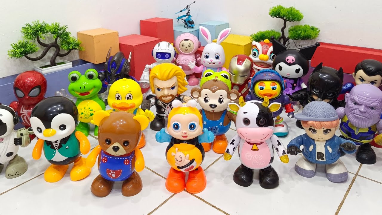 Bermain Robot Joged Lebah, Sapi, Beruang, Pingin, Bebek, Kodok, Spiderman, Superman, Thanos, Ironman