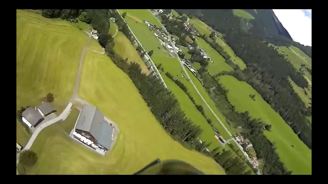1. Hangflug  in Österreich Gasthof Friedburg (Segler ASW 15)