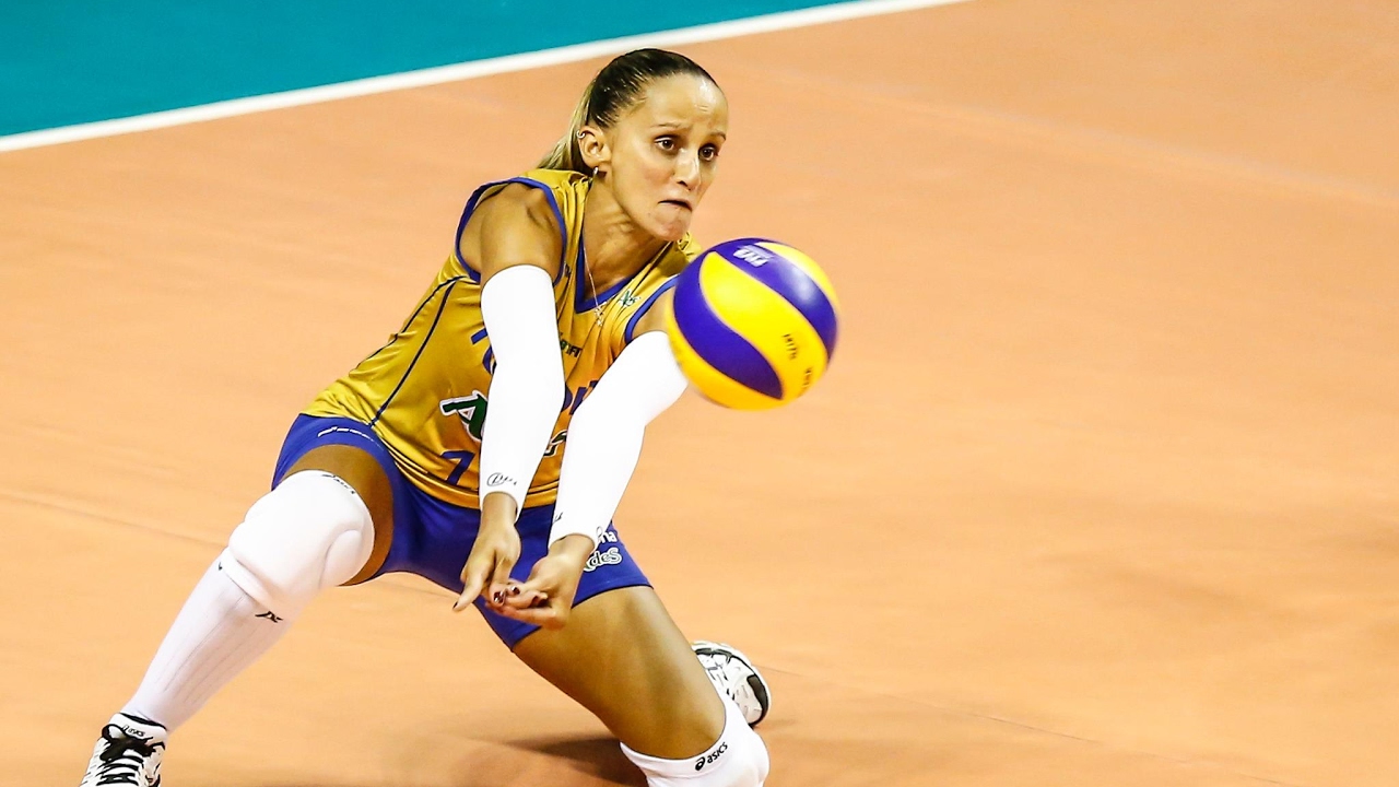 The best of Fabi Alvim - the best libero in whole history - by: Mateus Ramos
