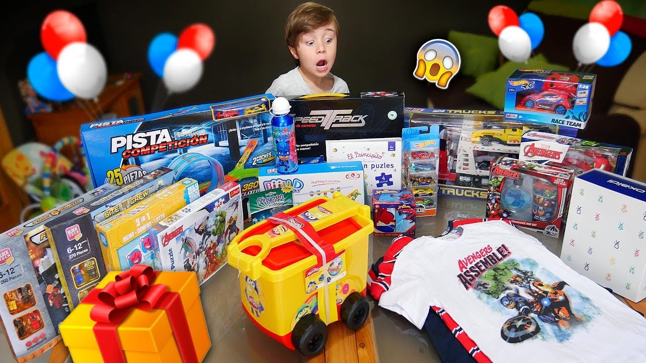 PRESENTES DE ANIVERSÁRIO QUE O MARCOS GANHOU NA FESTA DA ESCOLA