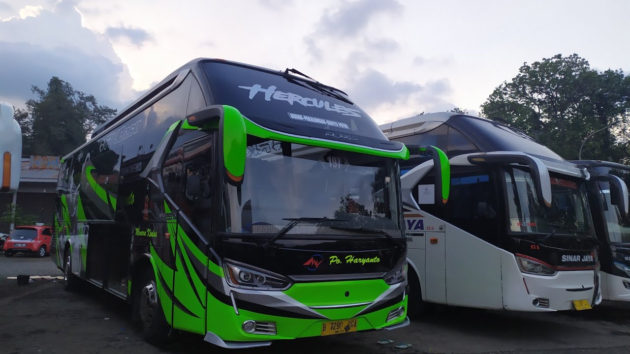 Bus Baru Po. Haryanto Hercules Line Banyuputih - Bogor