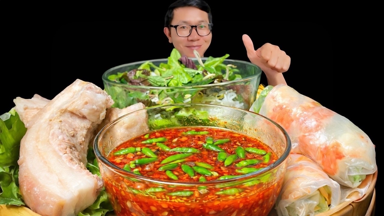🔥 Vietnamese Bun Mam Mukbang | Bún Mắm Cá Rò Thịt Luộc + Gỏi Cuốn | Quang ASMR