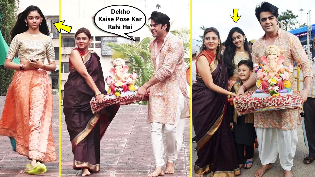 Manish Paul Pahle Baar Dekhe Apni Beti Saisha Paul Or Wife Sanyukta Paul Ke Sath Ganpati Visarjan 😍