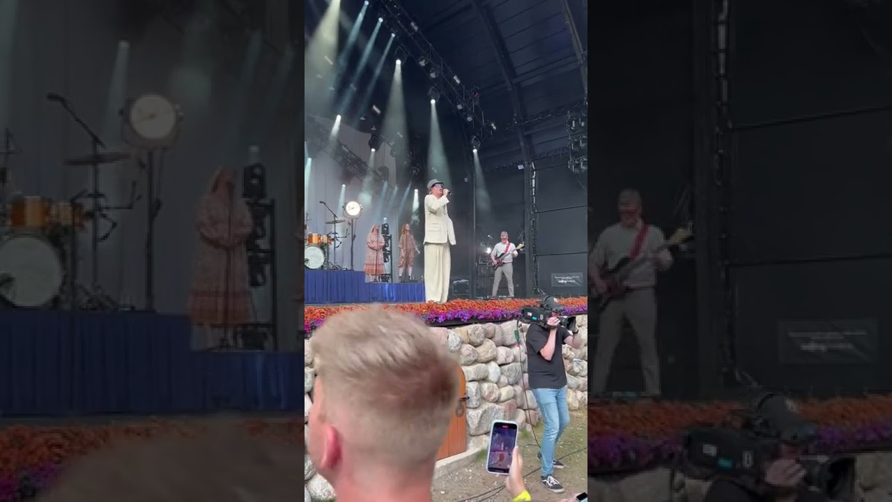 Hjem fra fabrikken - Andreas Odbjerg - Smukfest 2022