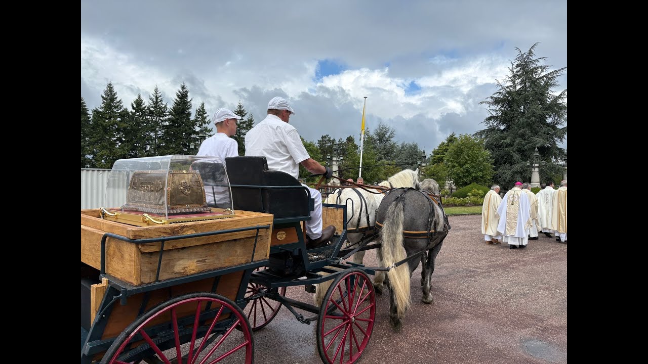 De Lisieux à Alençon, le pèlerinage des saints Louis et Zélie