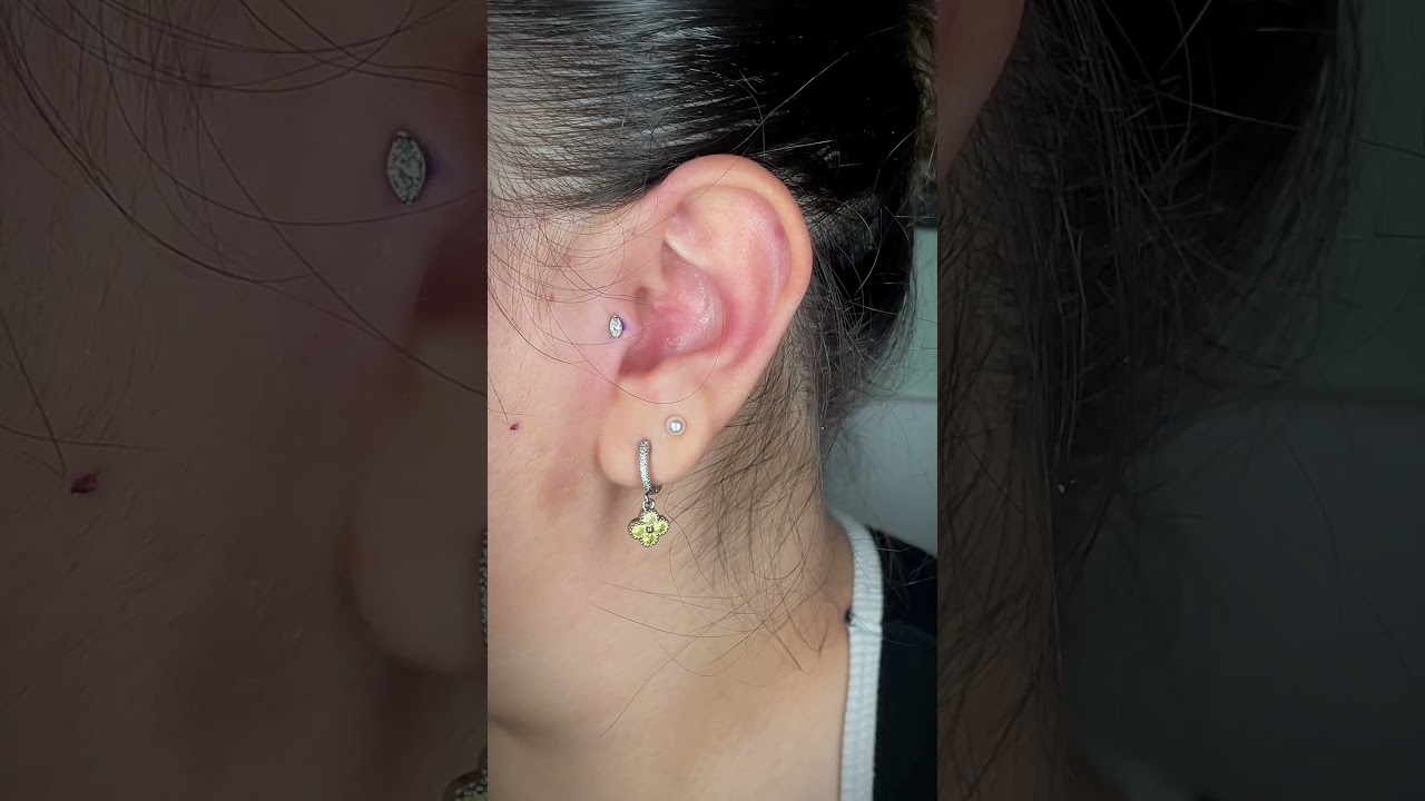 TRAGUS PIERCING 🤍