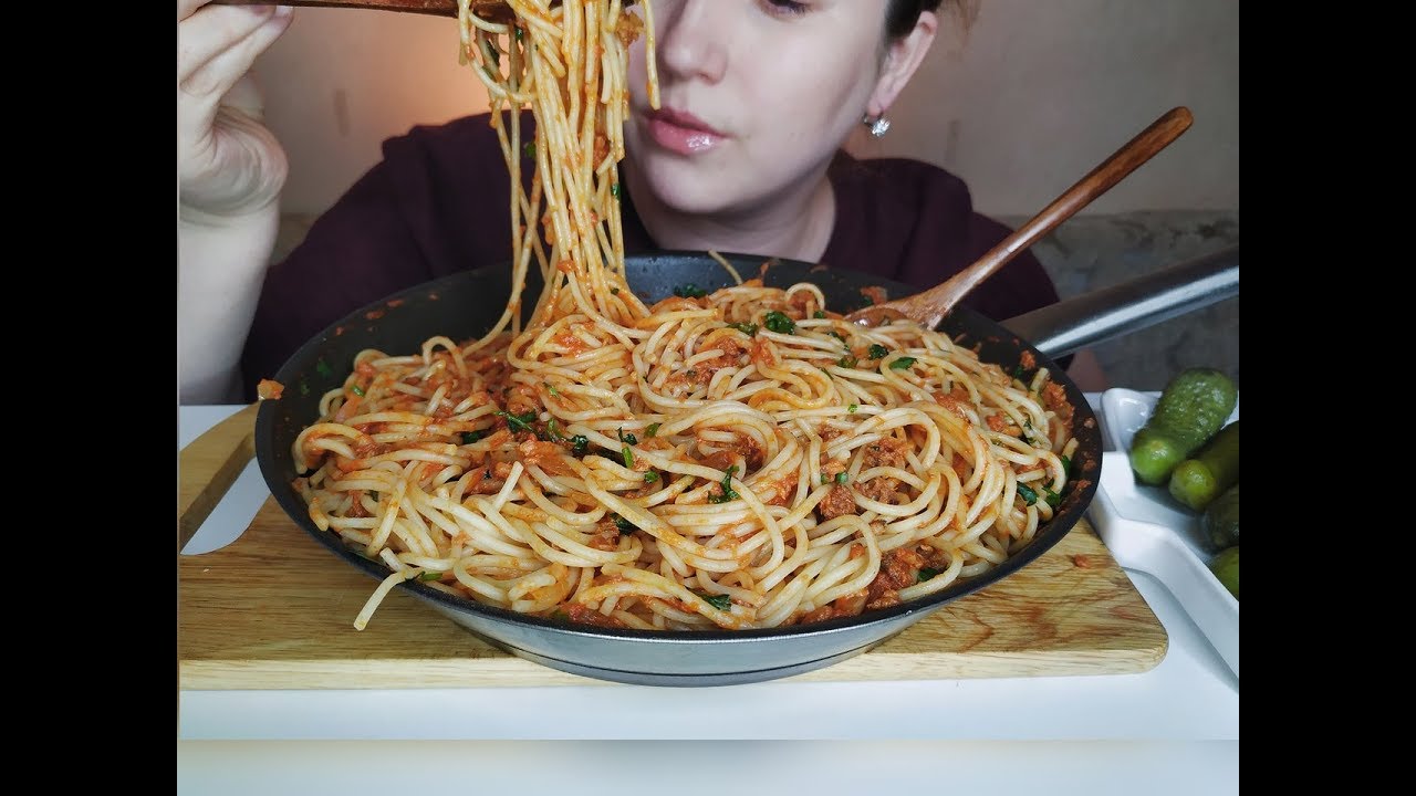 СПАГЕТТИ С ТУНЦОМ В ТОМАТНОМ СОУСЕ | SPAGHETTI WITH TUNA IN SAUCE ASMR MUKBANG | eating show | 먹방