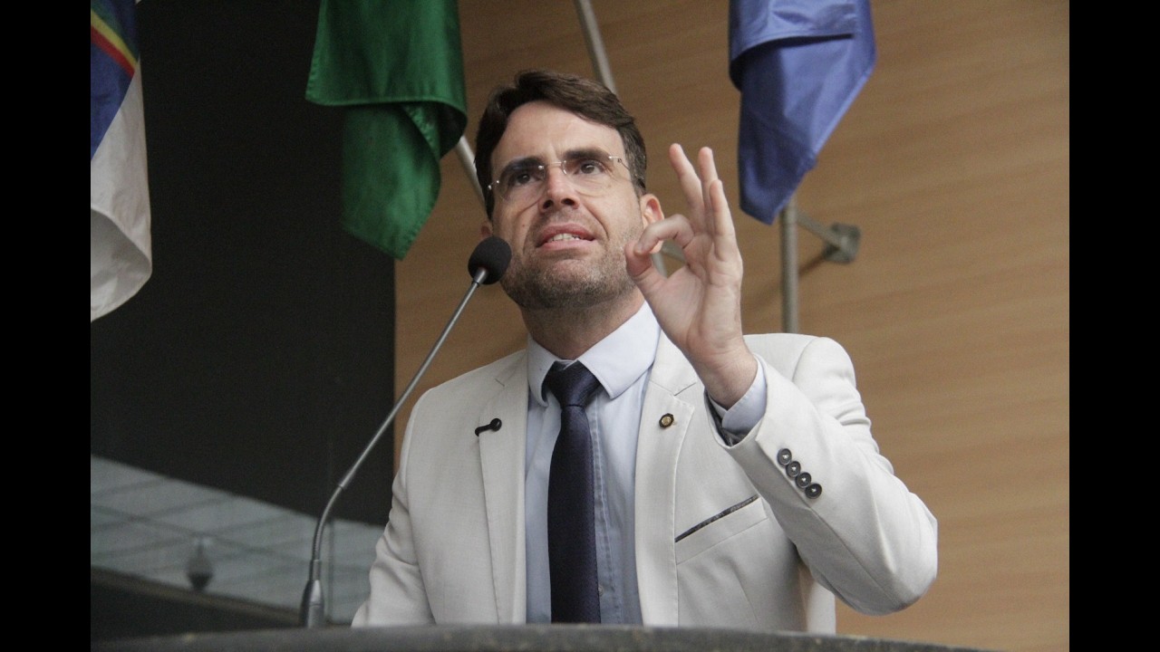 Eduardo Moura aponta baixo desempenho da Prefeitura do Recife em diversas áreas