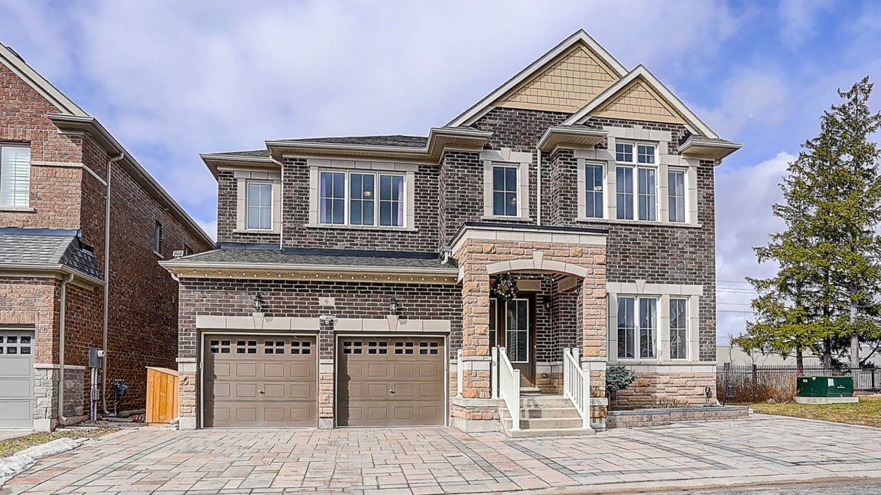 6 Ken Sinclair Cres, Aurora, ON