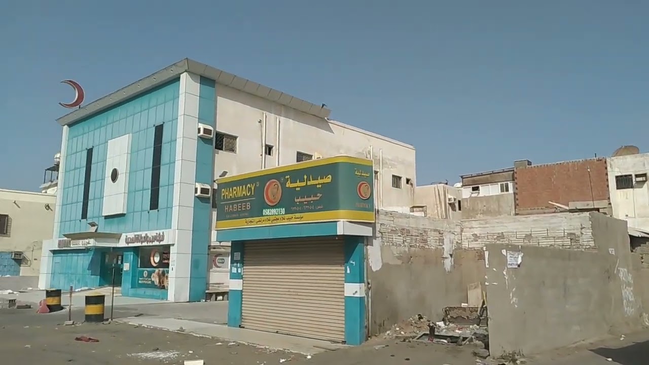 شارع المندي والمشهد في حي الجامعة في مدينة جدة