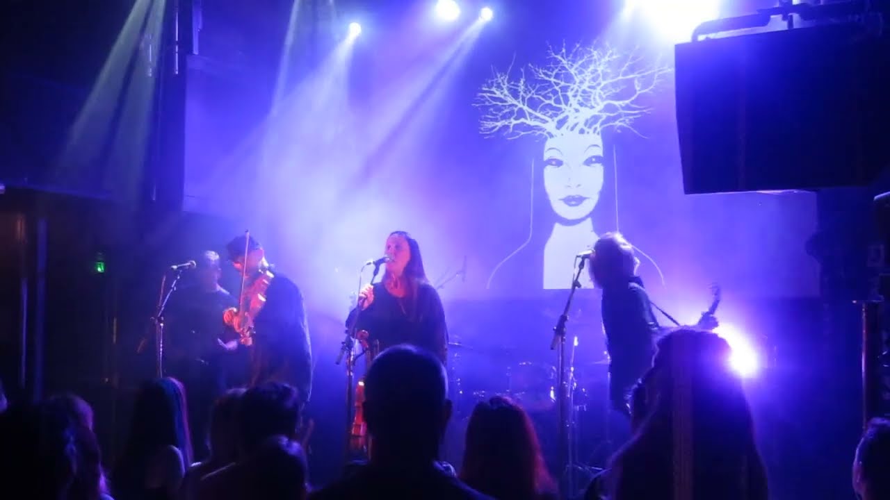 GARMARNA - Två Systrar - Live #5 @ Petit Bain Paris (09/2022)