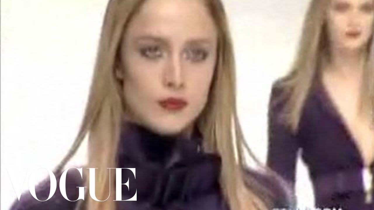 Fashion Show - Valentino: Fall 2006 Ready-to-Wear