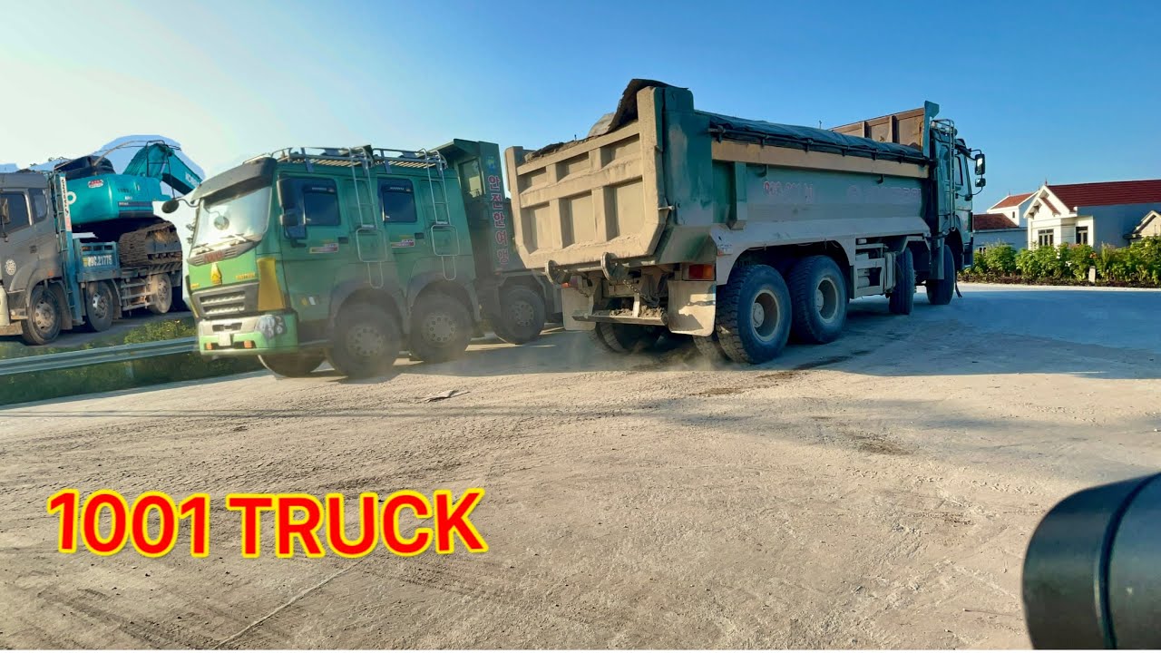 1001 xe ô tô tải Howo chở cát lên dốc đê bụi mù mịt | 1001 super trucks carrying sand uphill