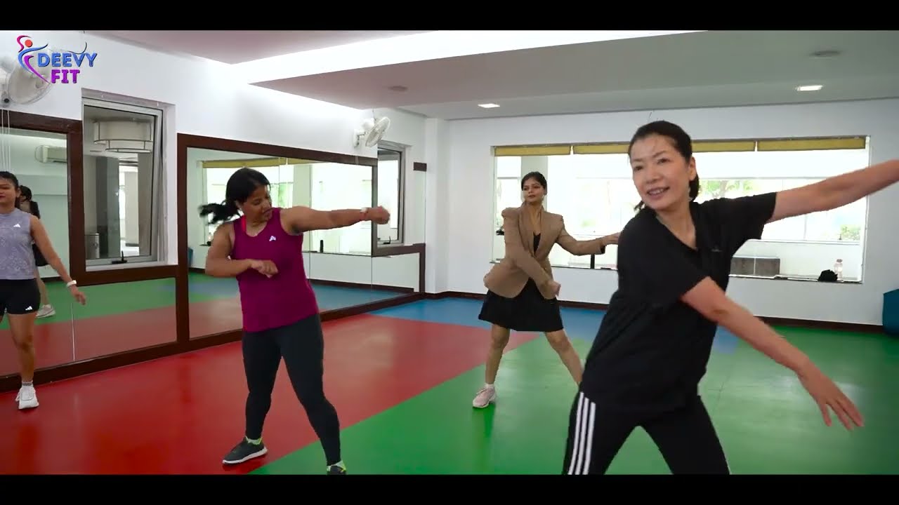 Main Nikla Gaddi Leke | Bollywood Dance Workout | Lose weight at Home | DEEVY FIT