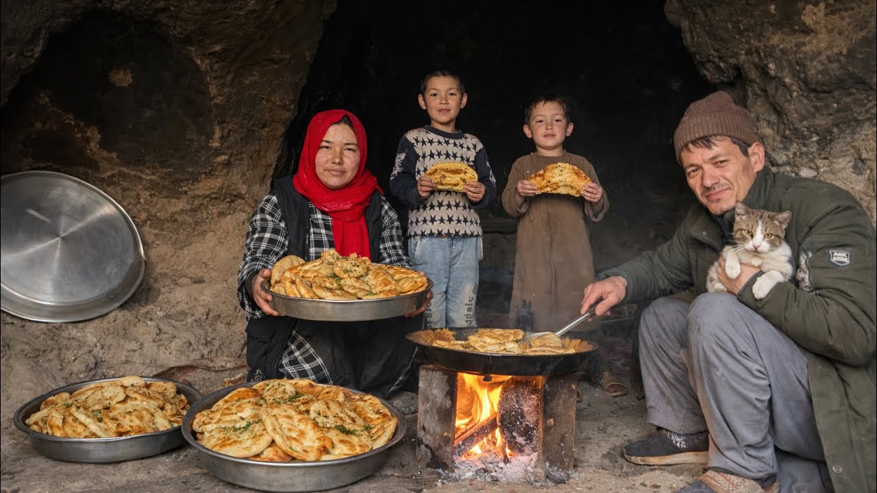 Yang couple living in the Cave / Cooking Traditional food ( Bolani) / Village life in Afghanistan 