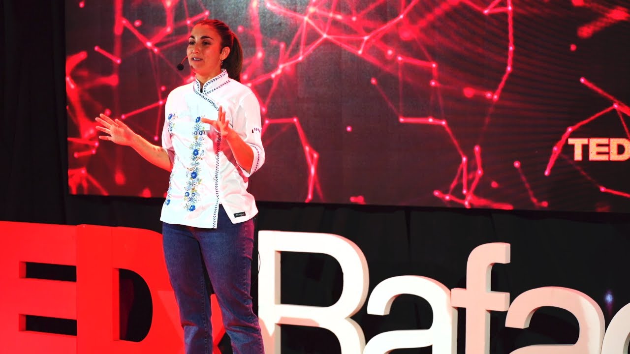 No es nada que ver a lo que te pedí | Paloma Bovier | TEDxRafaela