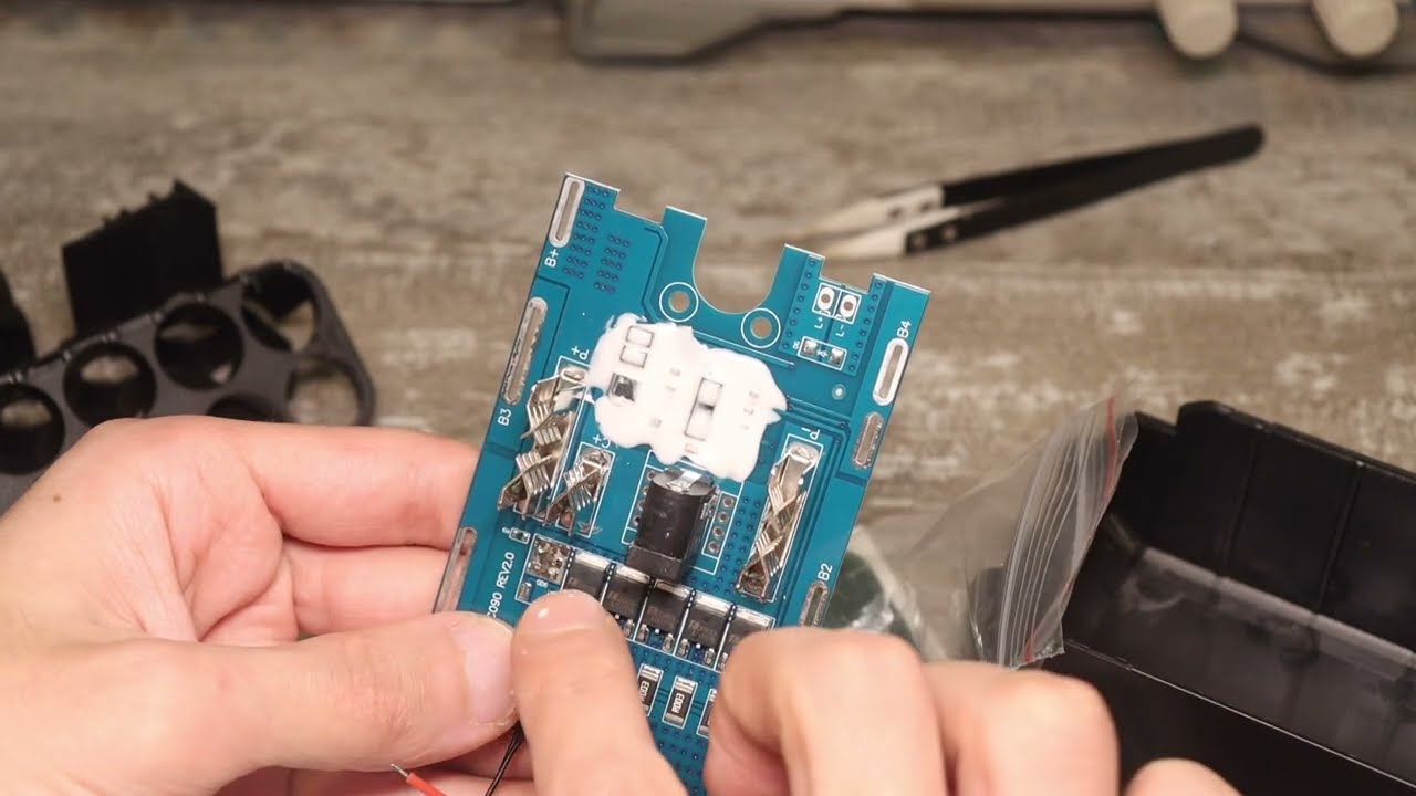 Хороший набор для сборки аккумуляторов под инструменты Makita