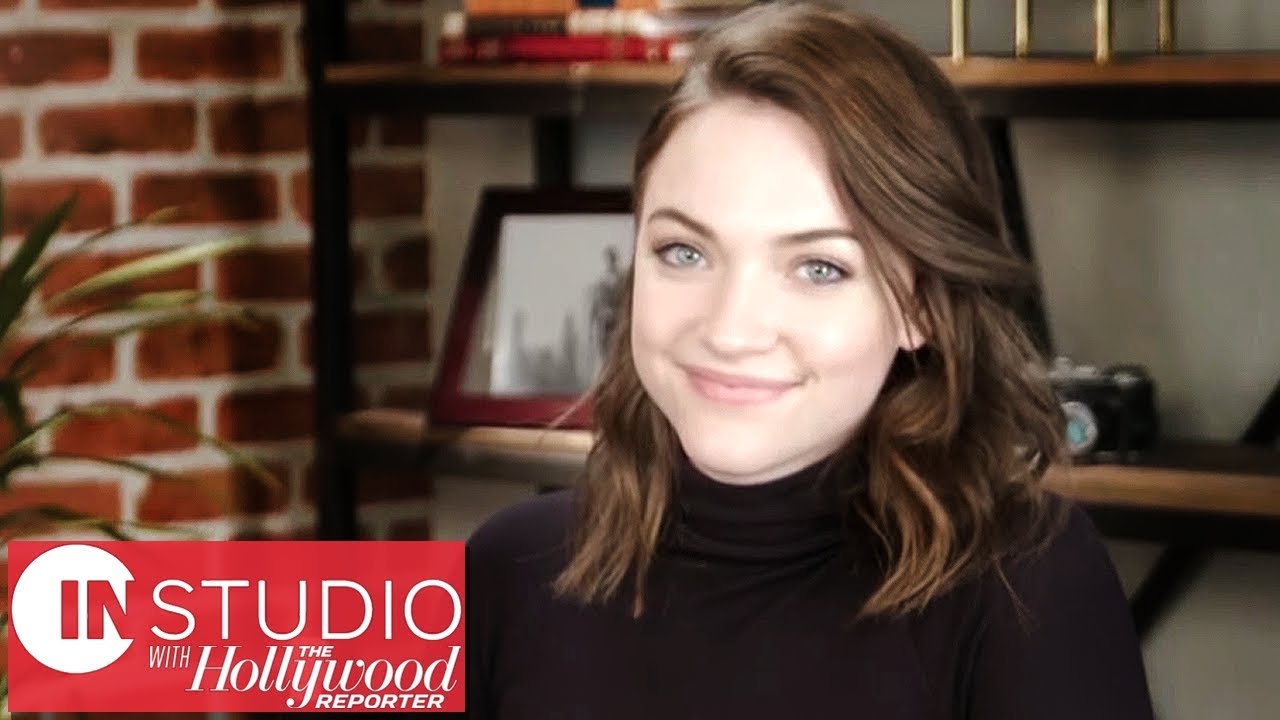 'Legends of Tomorrow's' Violette Beane Teases Jesse Quick & Wally West Romance | In Studio With THR
