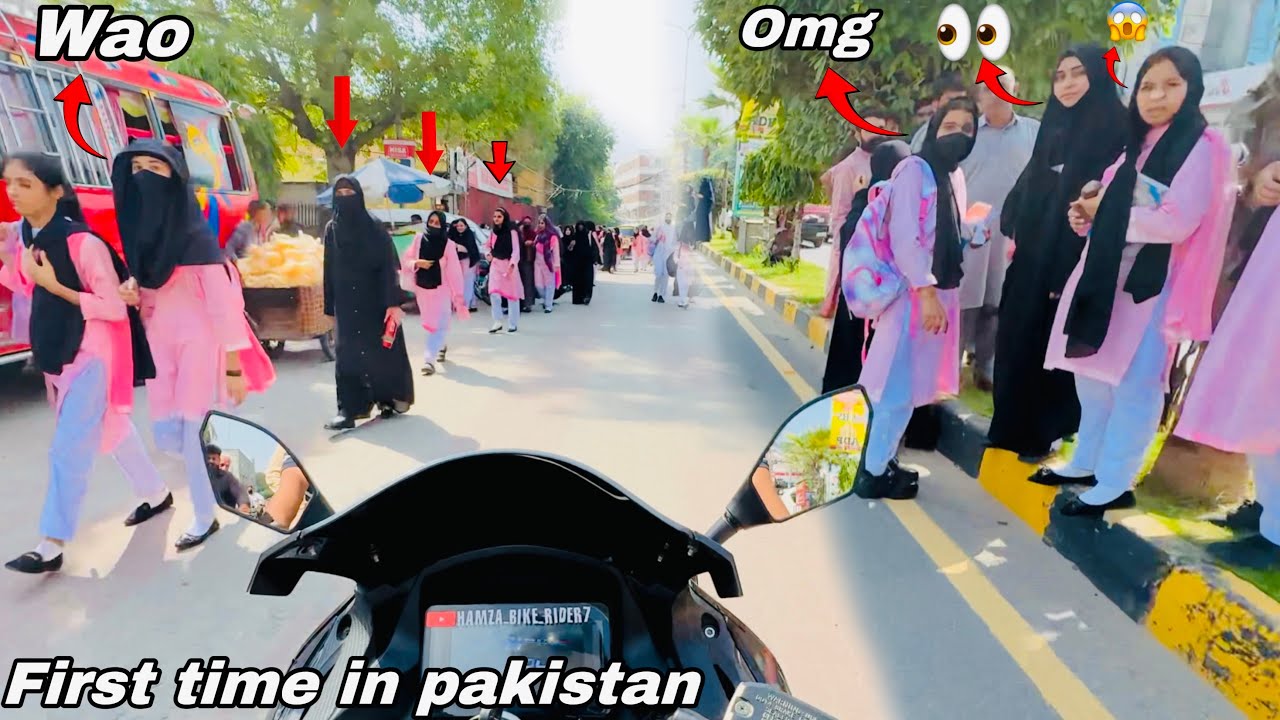Cute college girls reaction on superbike😍|| superbike reaction in pakistan || Hamza_bike_rider7