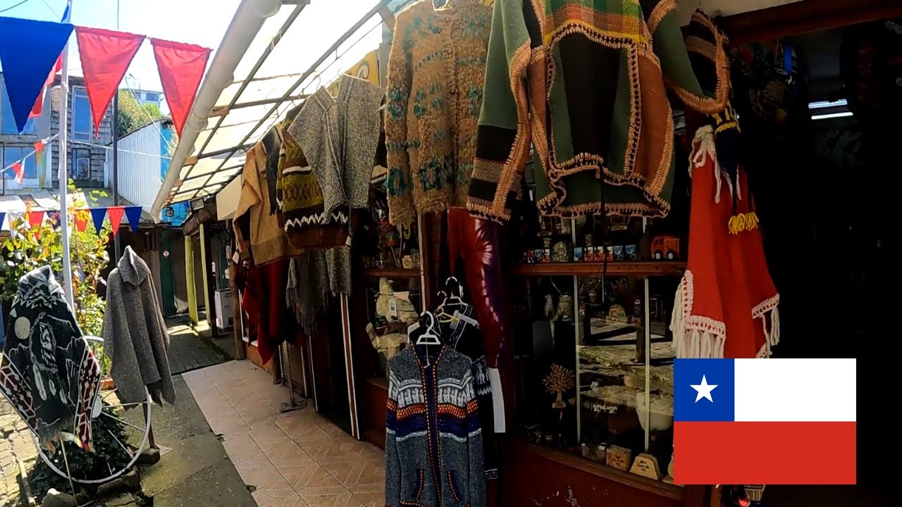 Recorriendo el pueblito de Melipulli, Puerto Montt