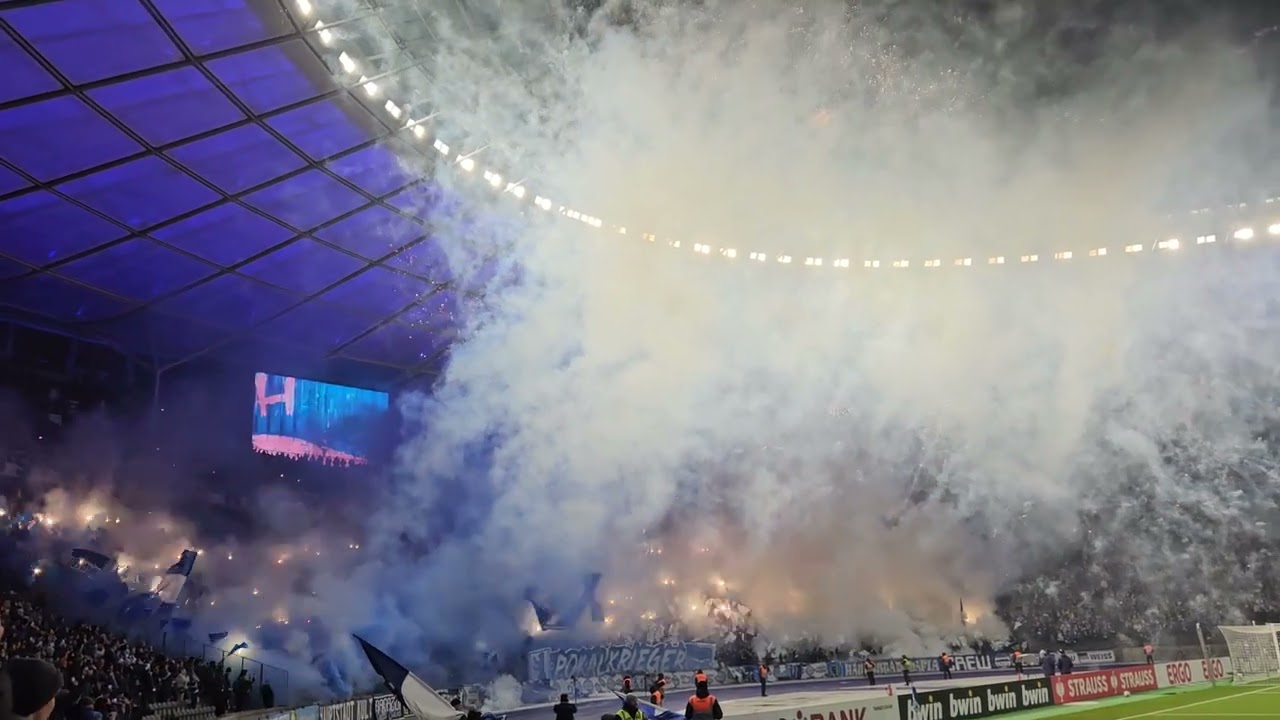 Hertha - Hsv pyro + Choreografie