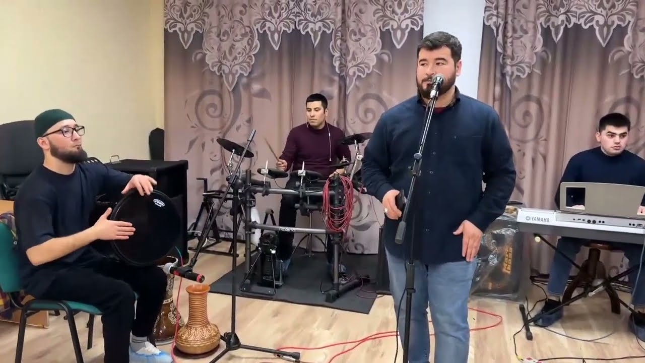 Umarjoni Abdusator (Gr.Sorbon) Умарҷони Абдусатор (Гр.Сорбон) Репетиция 😊
