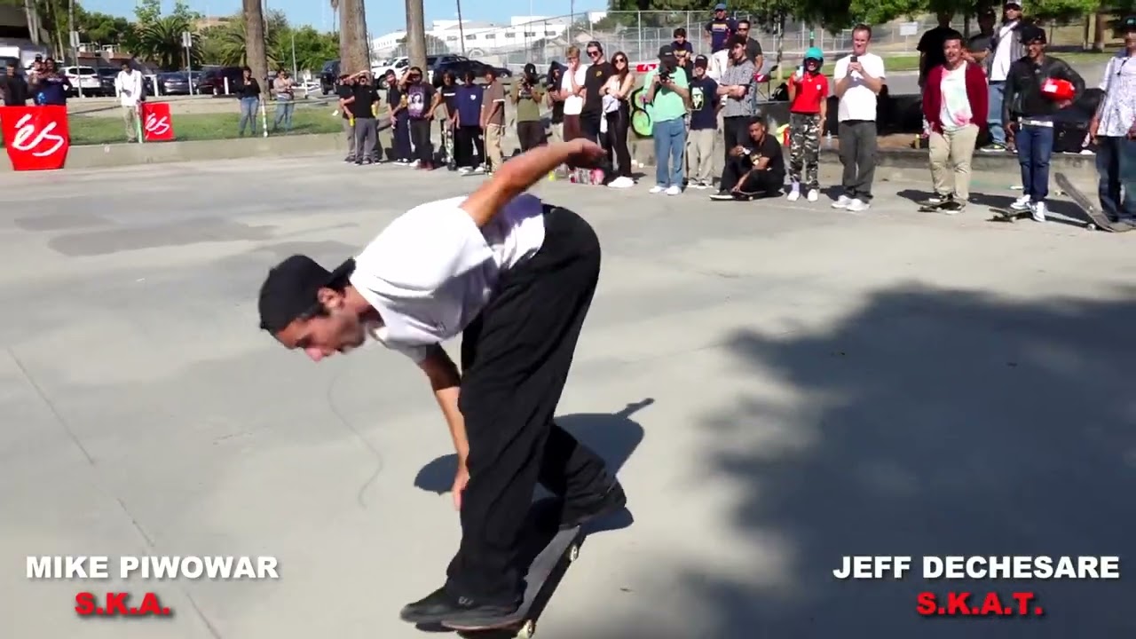 eS game of s.k.a.t.e FINALS
organized by @innercityskate
Jeff DeChesare VS Mike Piwowar