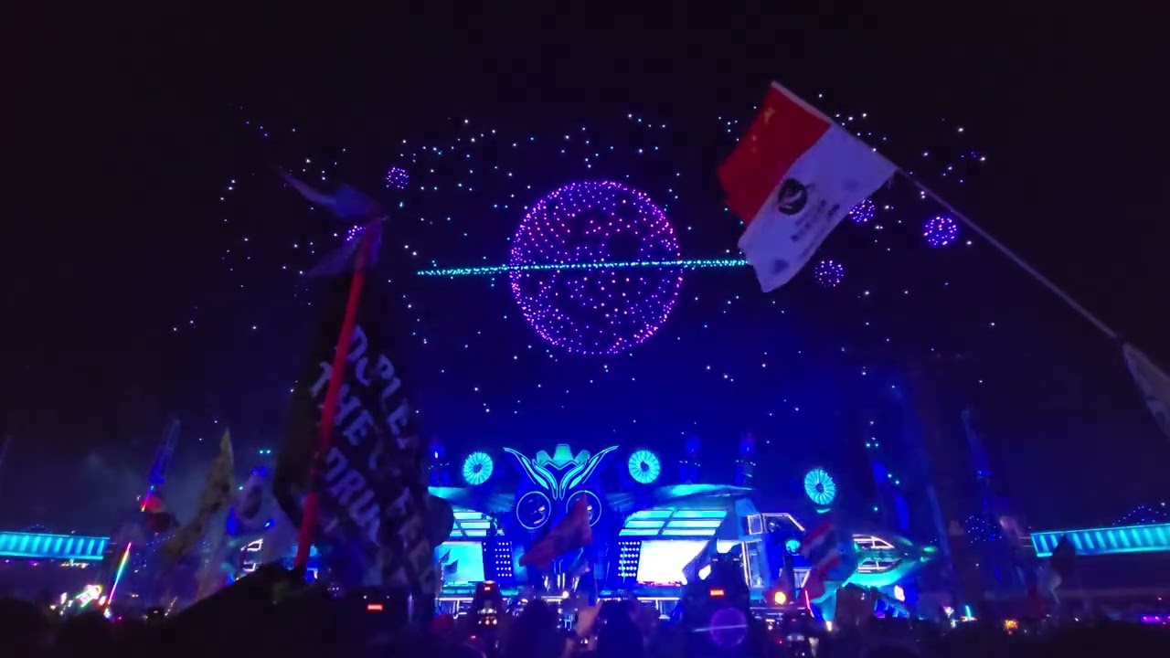 EDC 2026 Kinetic Field Drone Show 