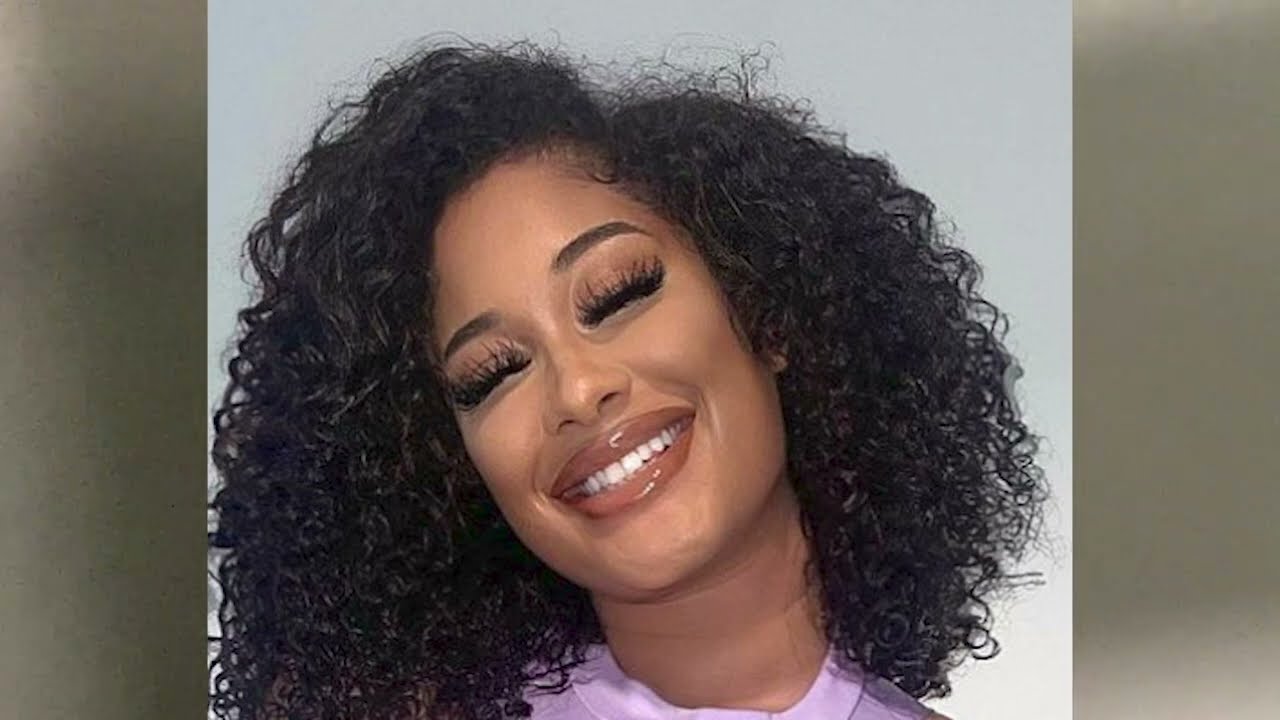 Kristiana King Plus Sized curvy model | Instagram Plus size model Kristiana King wiki, bio, age