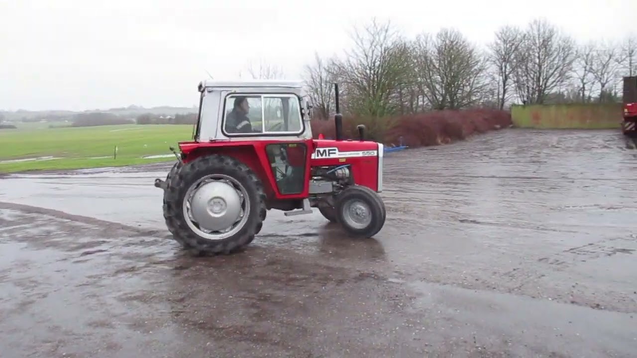Massey Ferguson 550 traktor- Kapow Online Auctions