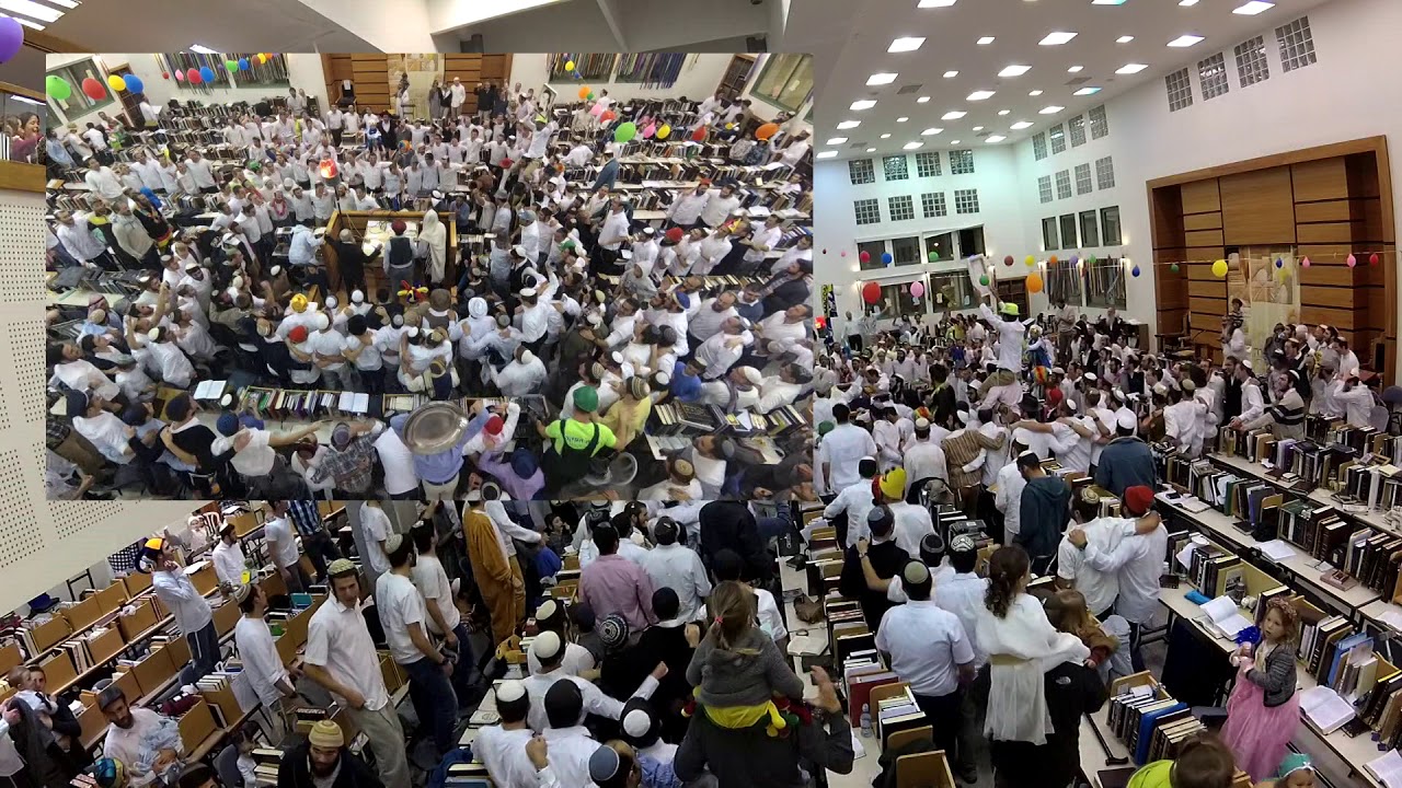 ערב פורים לאחר קריאת המגילת ישיבת מדברה כעדן מצפה רמון