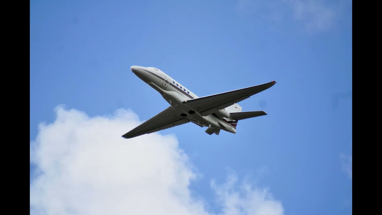 Airplane pictures