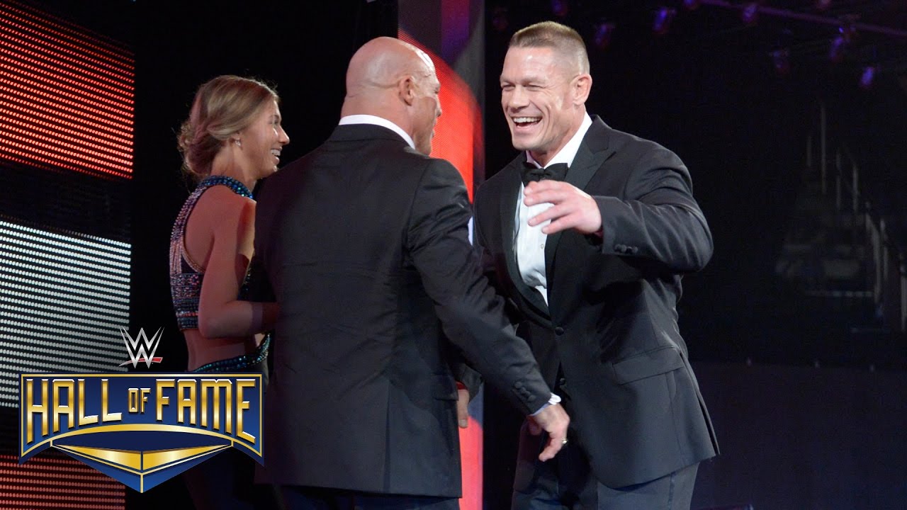 Джон Сина приветствует Курта Энгла в WWE: Зал славы WWE 2017 (эксклюзив WWE Network)