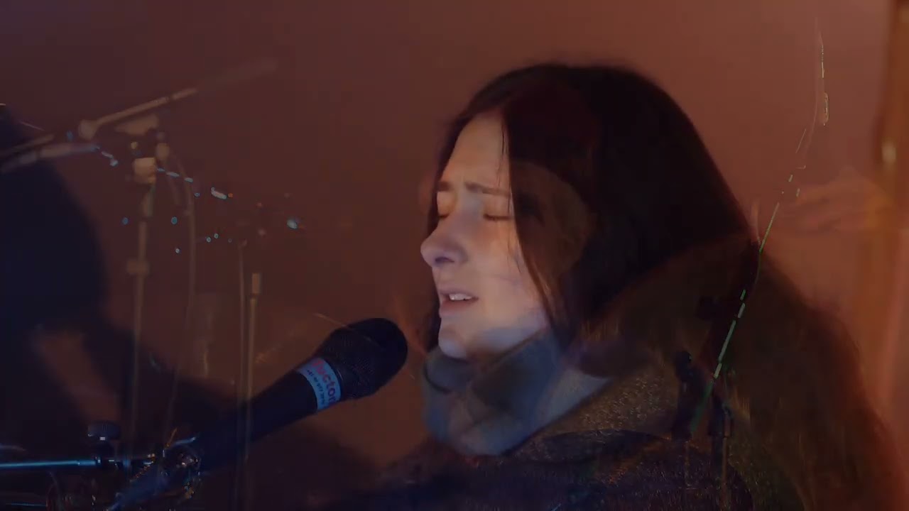 Naturaleza -- Danit  [ OpenAir Live Performance in Oltingen ]