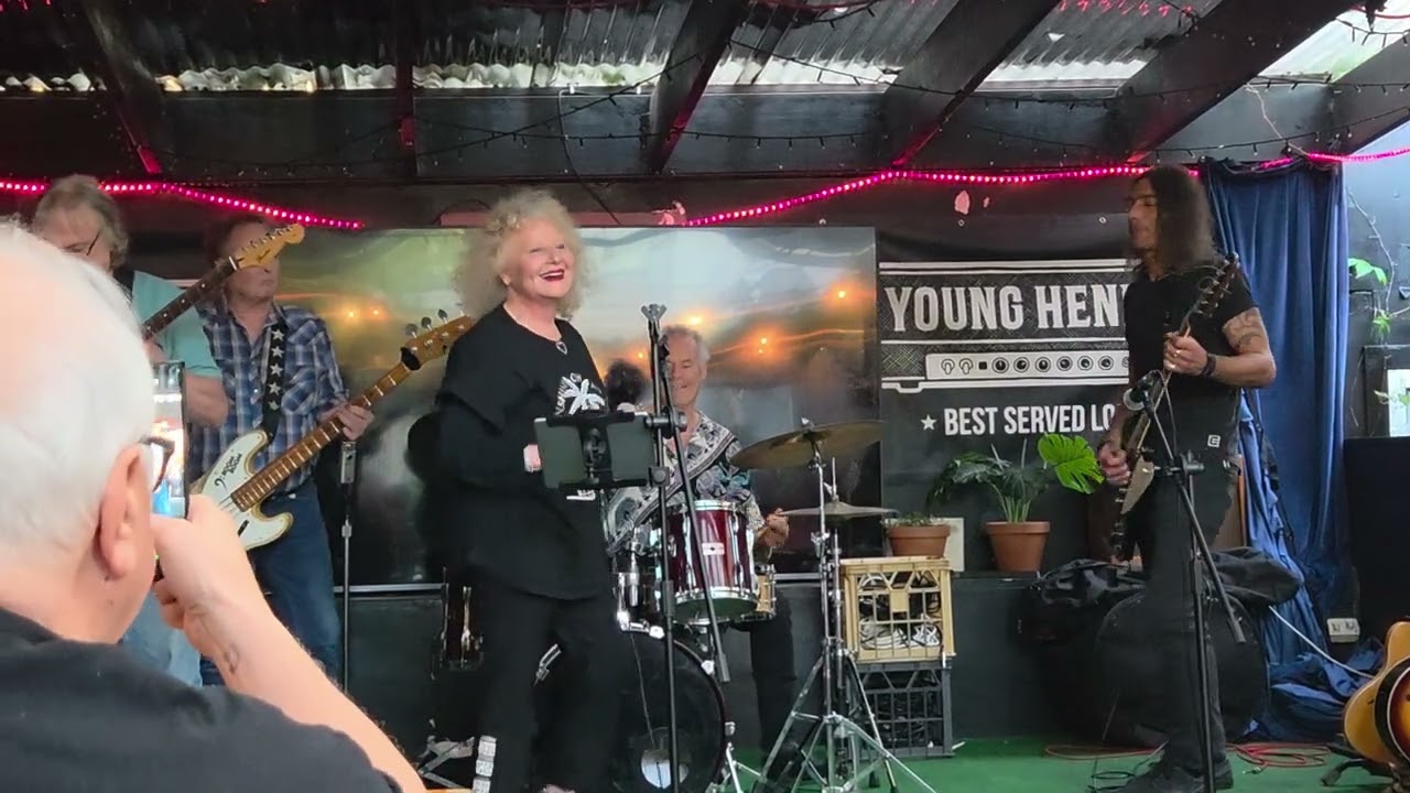 Walking By Myself - Jimmy Rogers Cover - Live @ Stingo Blues Jam