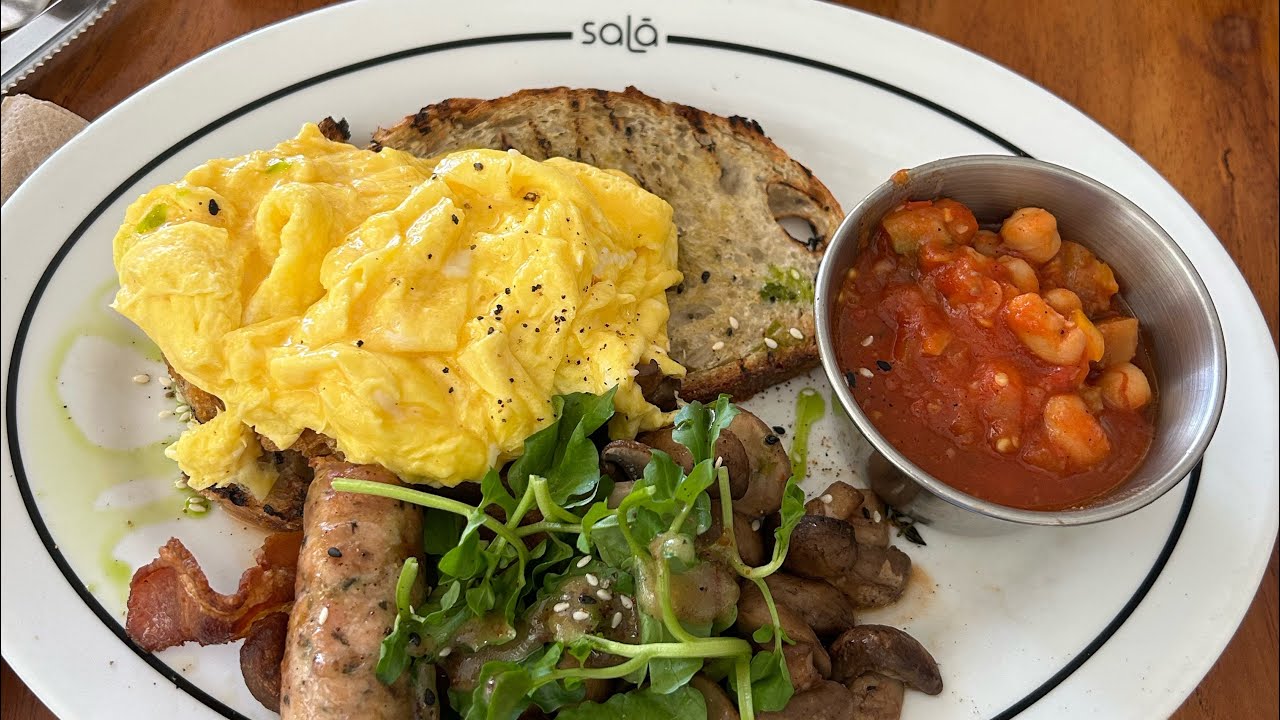 Bali Holiday 2026 : Dinner at Stadium Cafe l Flapjacks for gelato l Sala, Sanur for Breakfast 