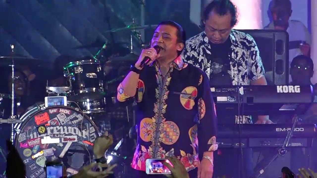 DIDI KEMPOT - BANYU LANGIT - LIVE AT BURN OUT