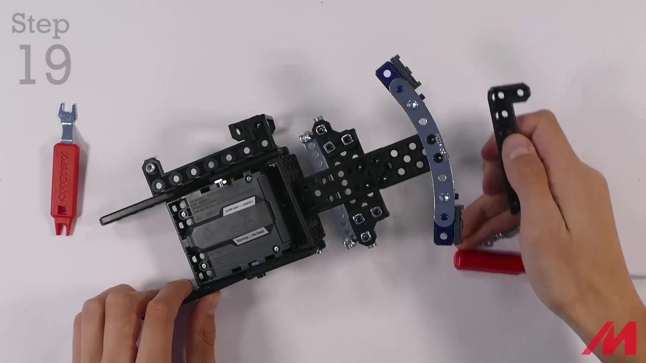 Meccano/Erector | 25 Model Supercar (18211) | Build #1