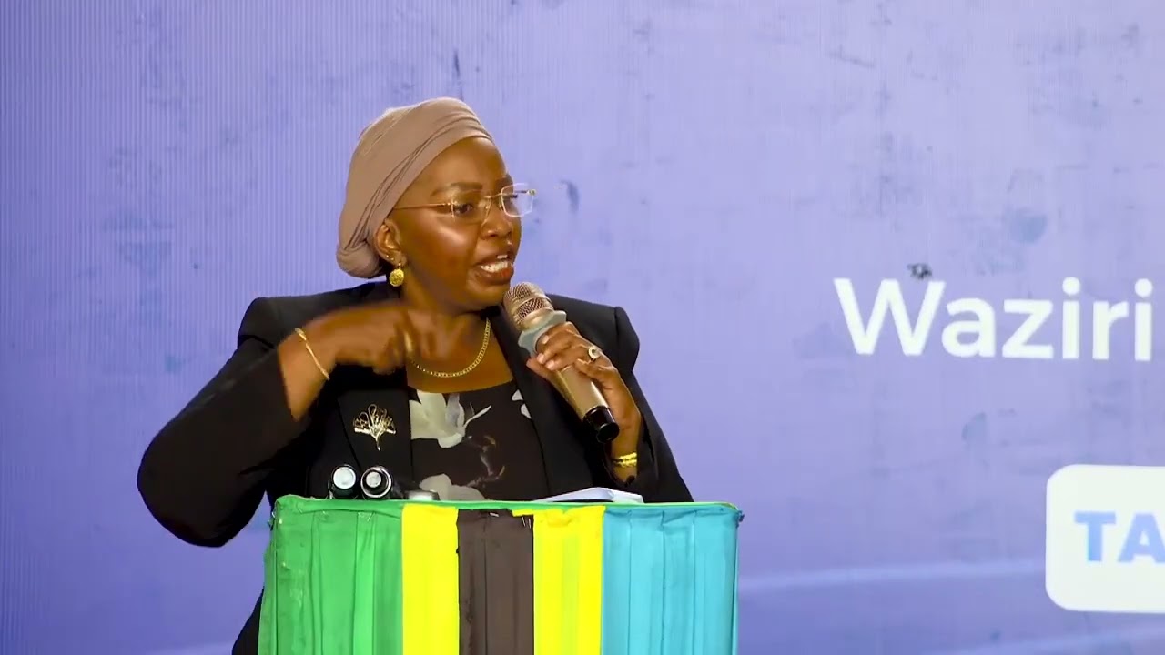 NONDO ZA RC MHITA  KWENYE UFUNGUZI WA JUKWA LA VIJANA PLATFORMS SHINYANGA
