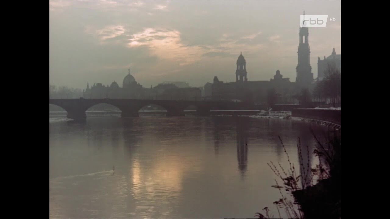 Schlager einer gro&szlig;en Stadt: Dresden - Vorspann & Abspann (DDR, East-Germany, GDR 1970)