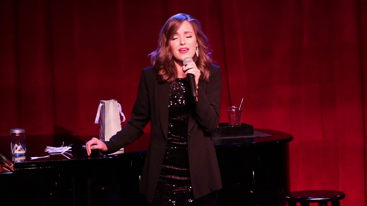 Laura Osnes 