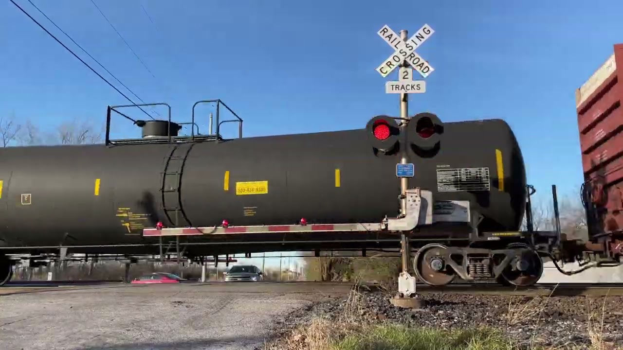 CSX 533 Leads Manifest East | Galatea Rd. Railroad Crossing, North Baltimore, OH
