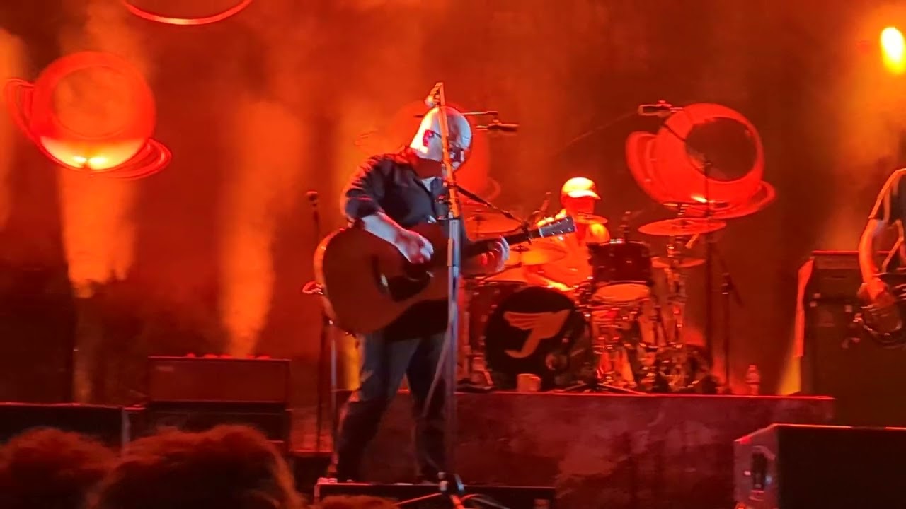 PIXIES - Vegas Suite (NEW SONG) - Manchester, UK - March 13, 2024