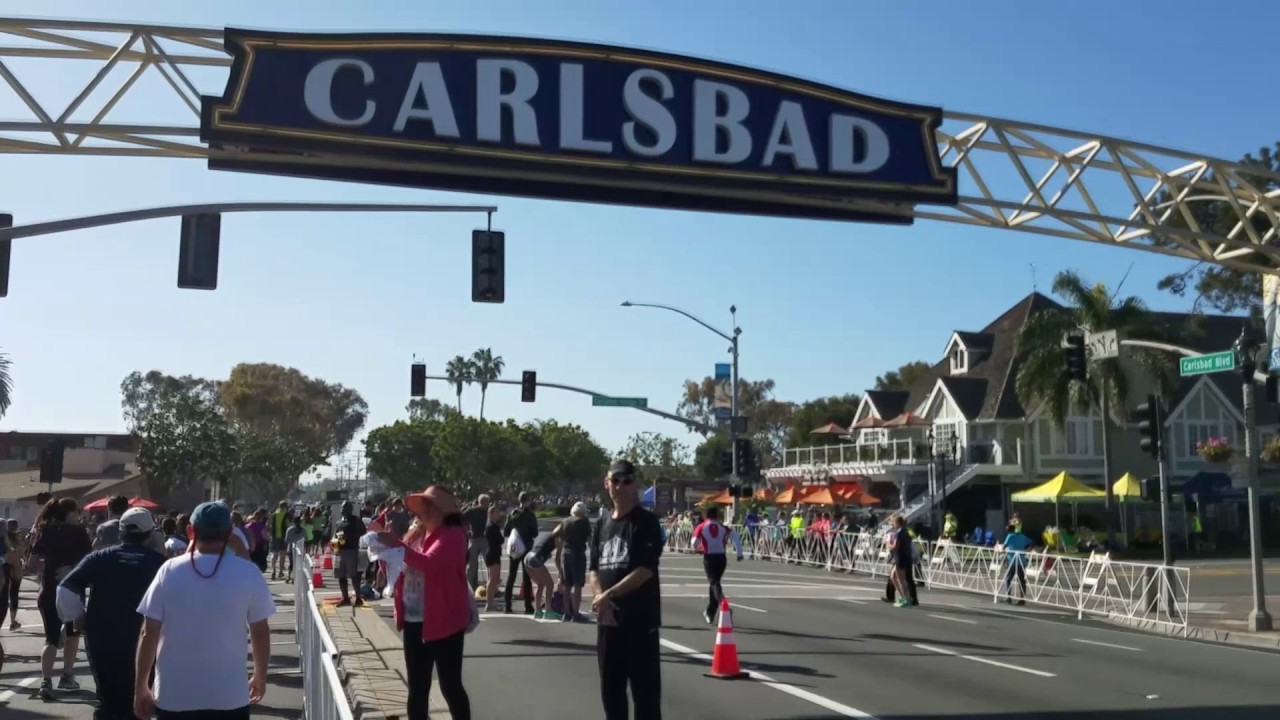 Carlsbad 5000 5K 2017 - 29 and Under Race Start, Highlights and Finish