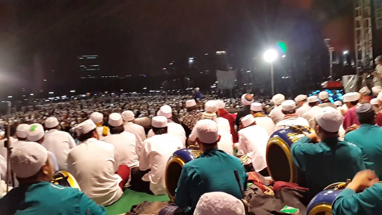 Event Akbar Nurul Musthofa 3 Januari 2015 MONAS 