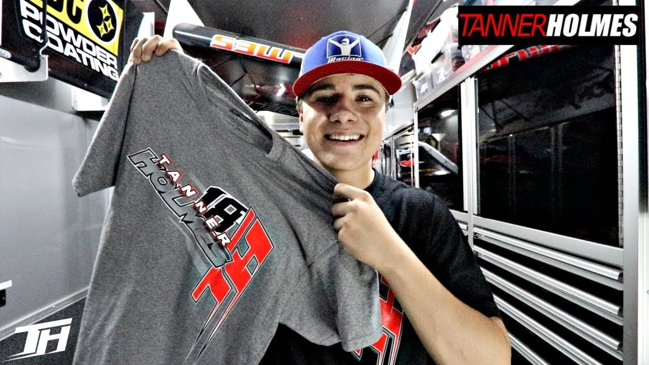 Our New Sprint Car T-Shirts! (Giveaway)