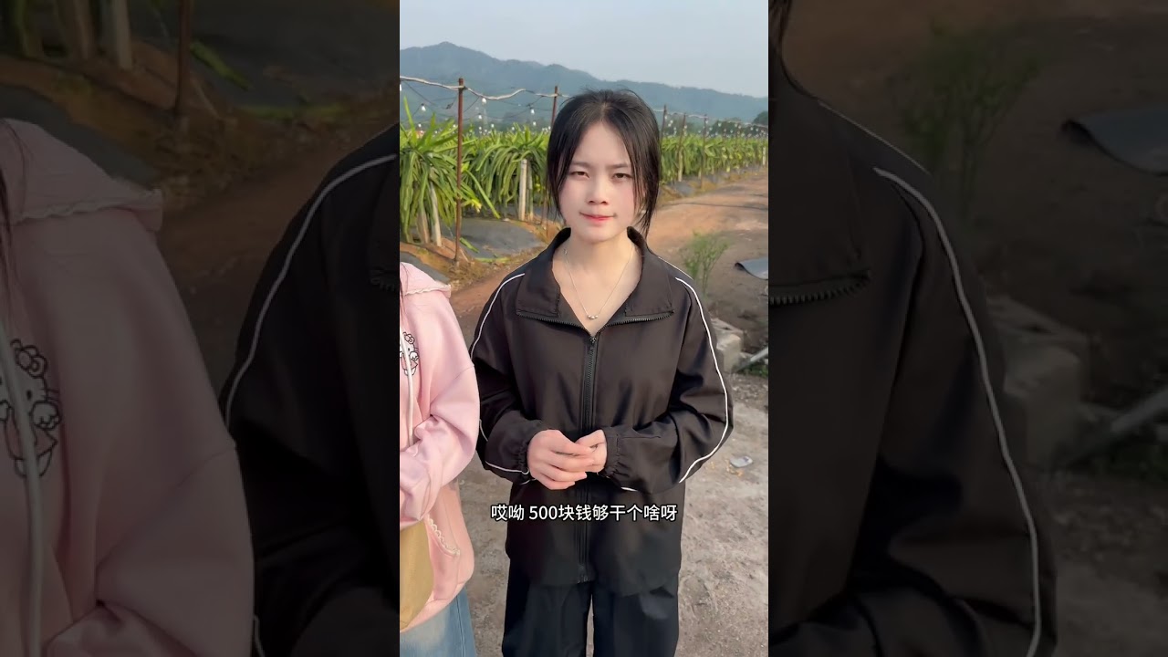 苗族女孩小雨和小美，她们的舞蹈有人喜欢吗？#舞蹈#农村生活#万万没想到#老挝
