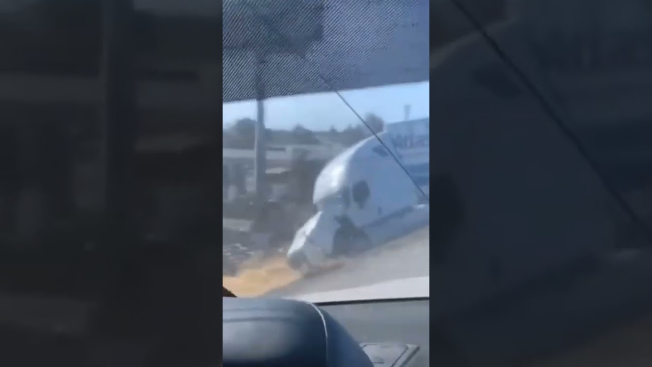 Truck drivers on hwy 99 are a different breed #Trucking #Trucker #shorts