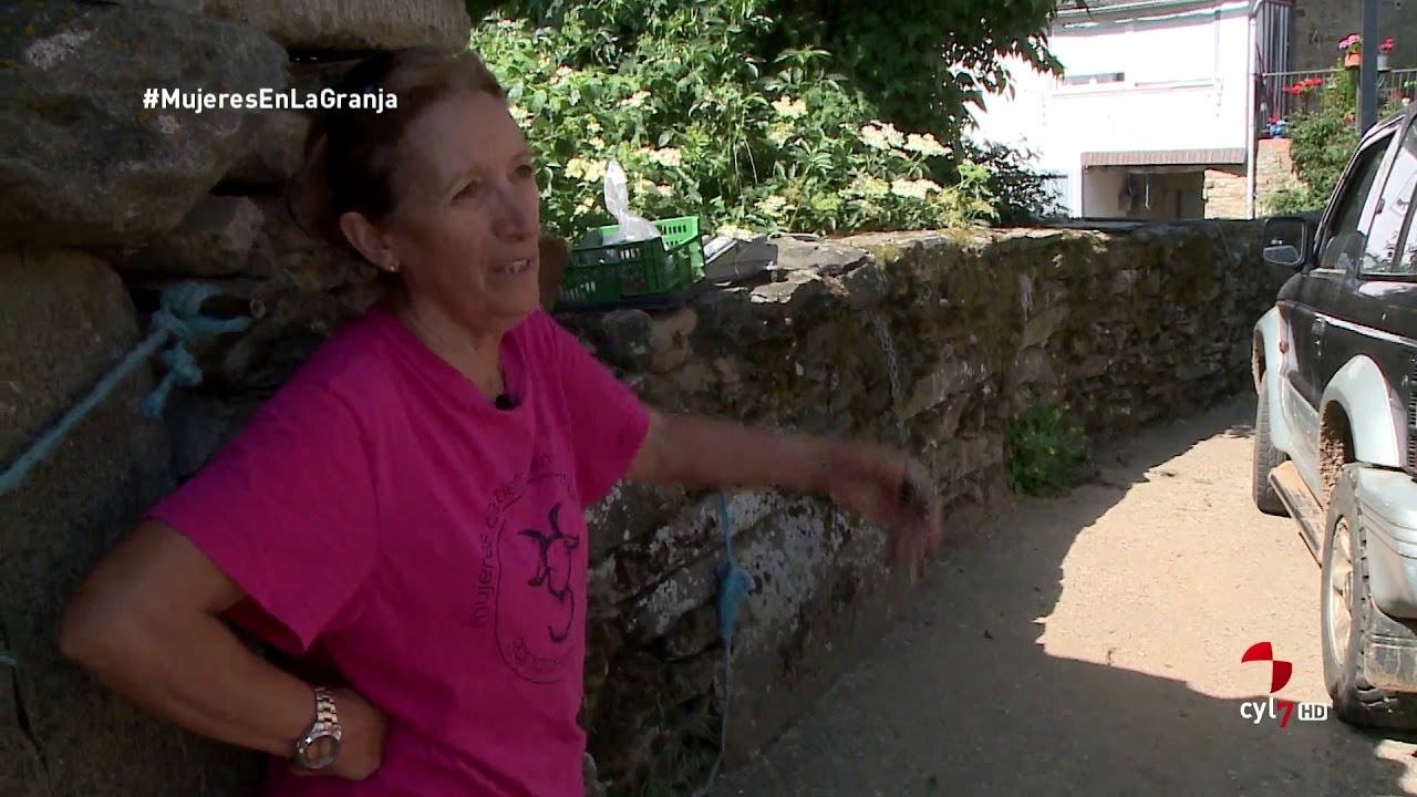 Mujeres en la granja (7/ Parte 1).-  La última vaquera de montaña en su comarca